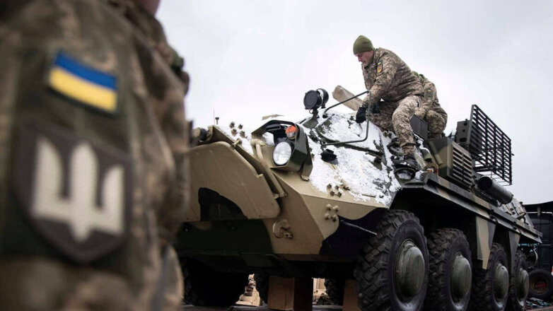 Украина стянула половину вооруженных сил в Донбасс, заявили в МИД России