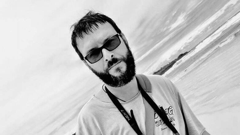 Умер музыкант групп "Сплин" и "Колибри" Олег Эмиров