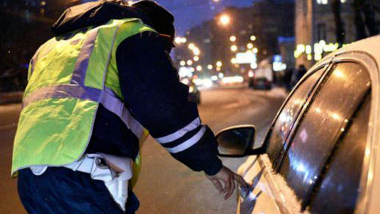 О вскрытии автомобилей полицией россиянам планируют сообщать в кратчайшие сроки