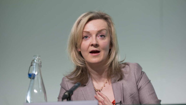 Трасс сообщила о заморозке счетов за энергию в Великобритании на 2 года