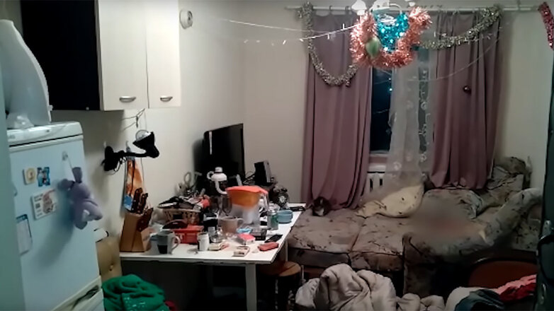 СК опубликовал видео из комнаты, где жили убийцы 5-летней девочки