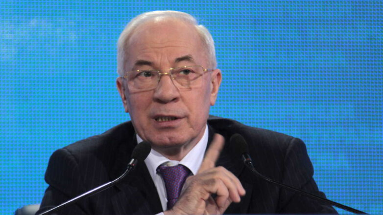 Азаров: дефолт на Украине наступит сразу после прекращения помощи Запада