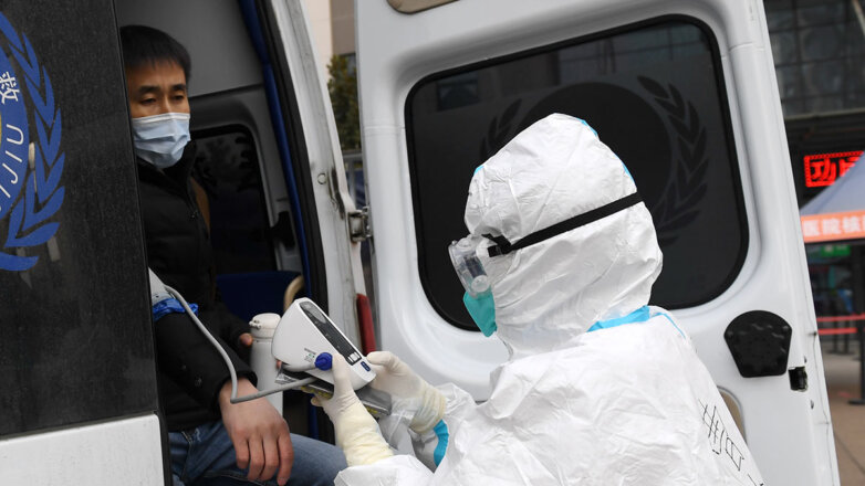 В Гонконге заподозрили существование скрытых переносчиков коронавируса