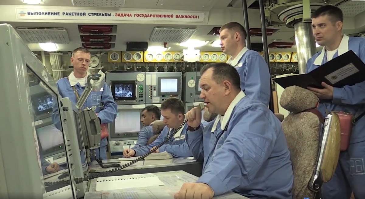 Российская стратегическая атомная подводная лодка класса "Борей" проекта 955 "Юрий Долгорукий"