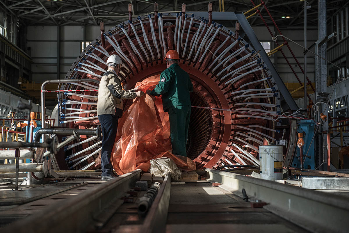 Ремонт генератора шестого энергоблока на Нововоронежской АЭС