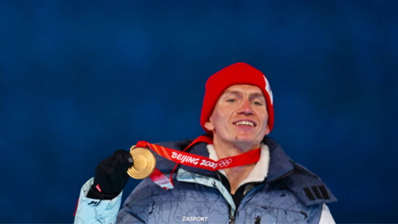 Большунова и Якимушкина наградили медалями на закрытии Игр-2022