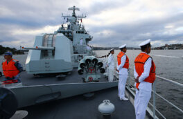 Пекин начал военные учения в Южно-Китайском и Желтом морях