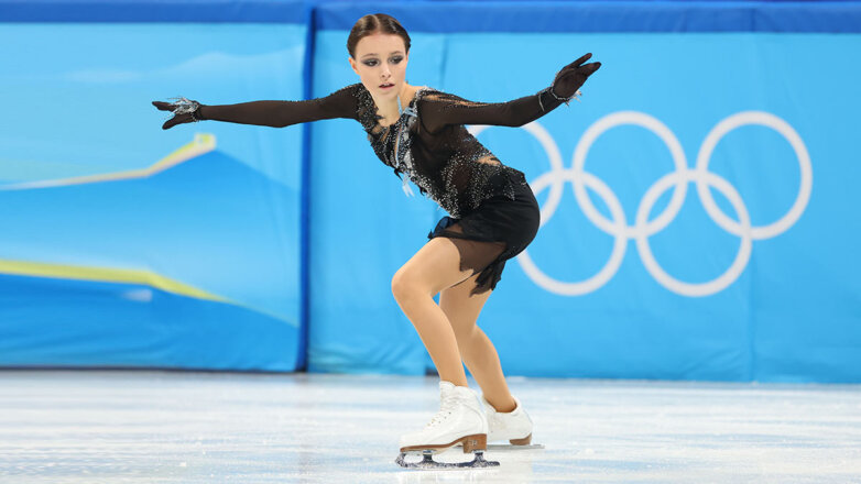 Анна Щербакова стала олимпийской чемпионкой в фигурном катании