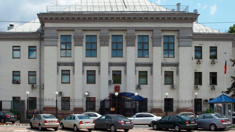 Россия эвакуировала всех своих дипломатов с Украины