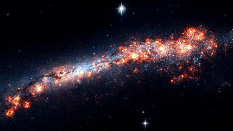 Гигантскую радиогалактику в 3 миллиардах световых лет от Земли обнаружили ученые