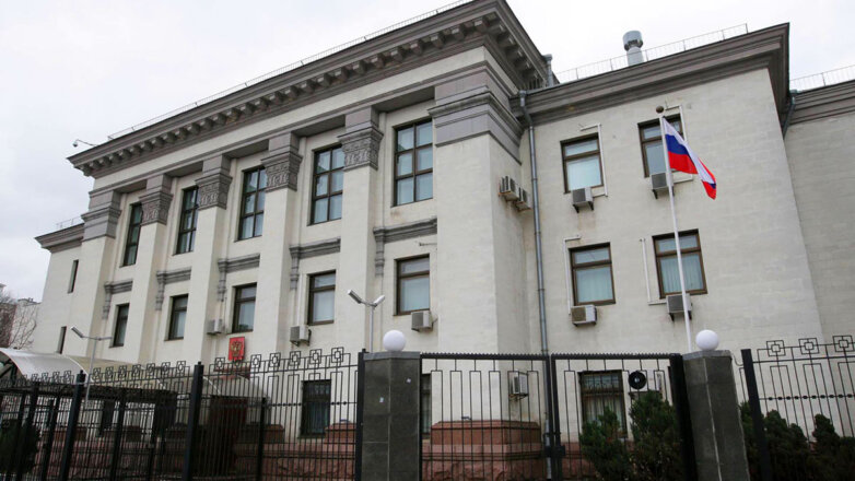 Во всех диппредставительствах России на Украине началась эвакуация персонала