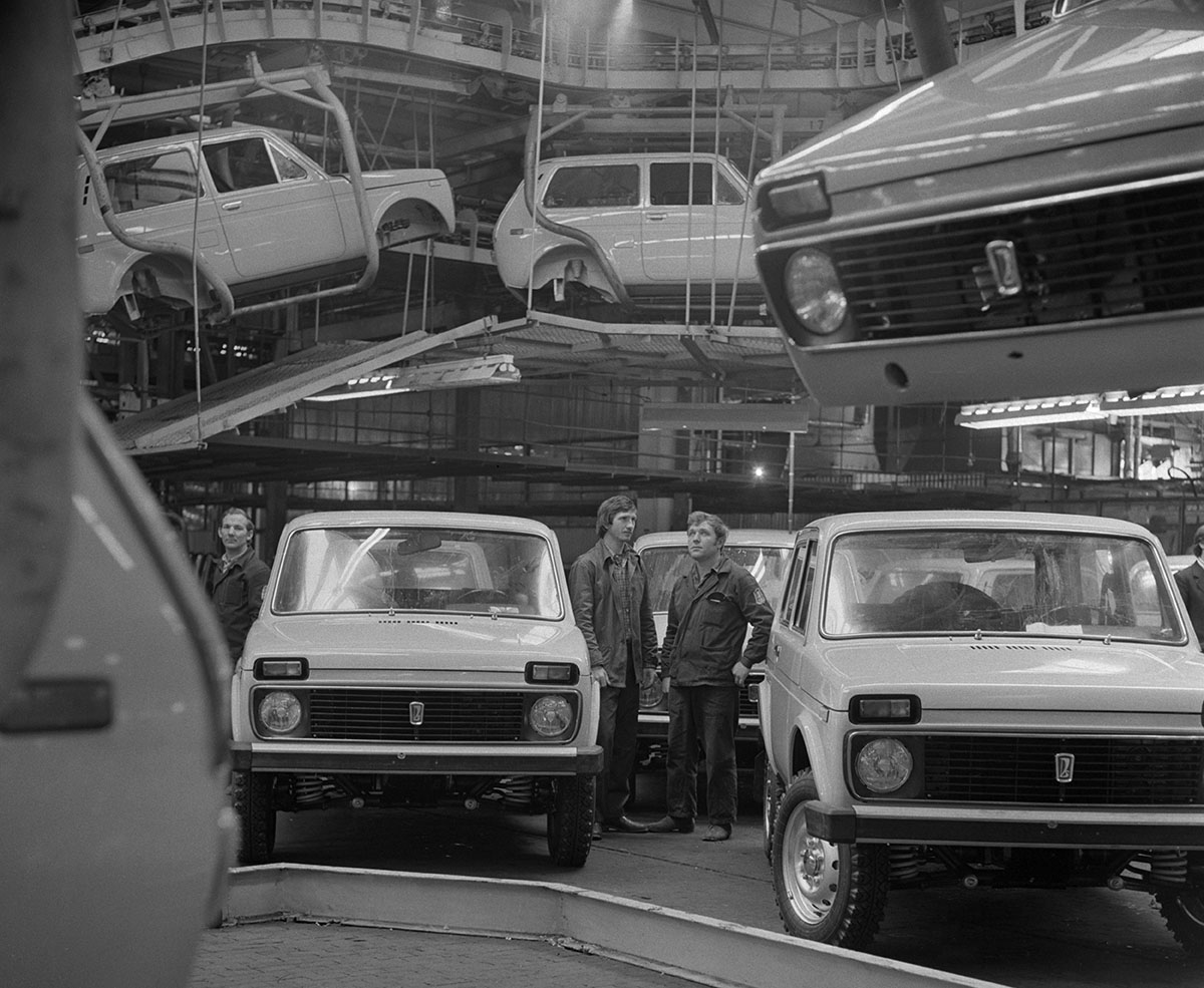 Сборочный цех Волжского объединения по производству легковых автомобилей