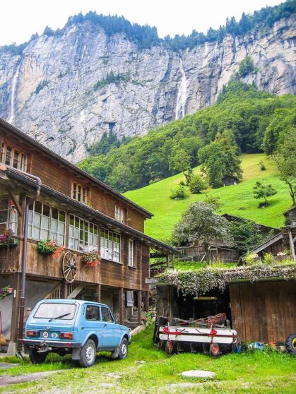 Автомобиль Нива в Швейцарии
