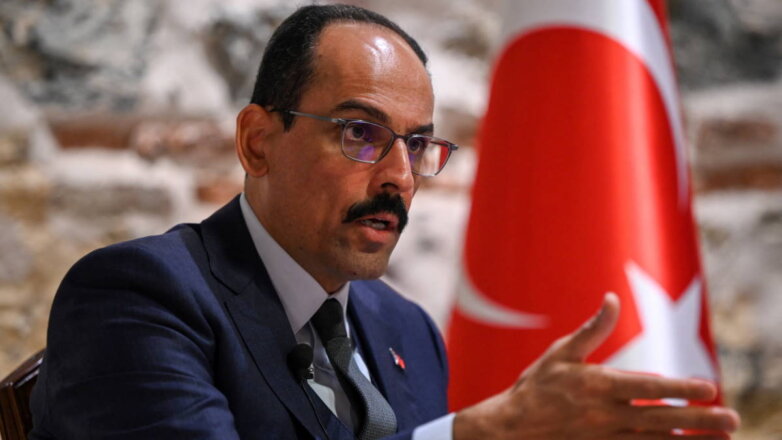 Турция заявила о готовности направить корабль для эвакуации людей с "Азовстали"