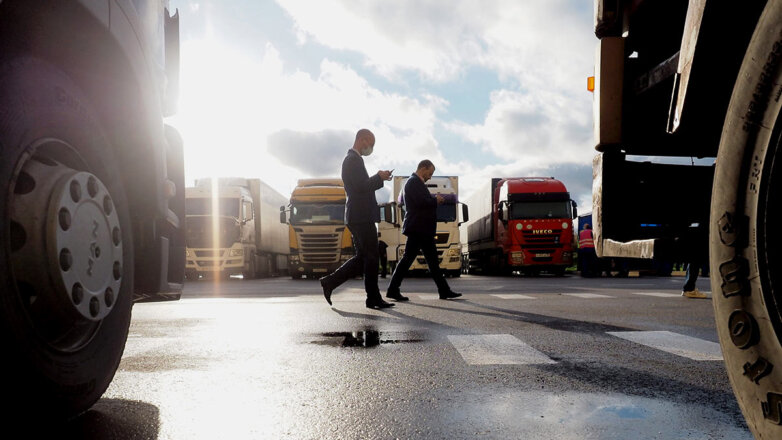 Коммерческий транспорт перегрузили санкциями: смогут ли российские производители заместить импорт
