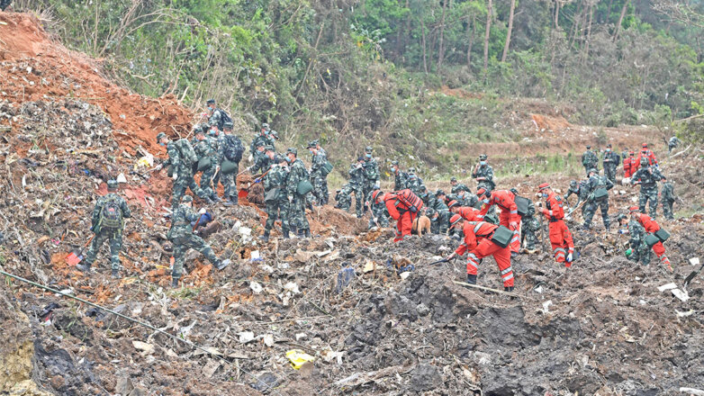 Обнаружен черный ящик разбившегося на юге Китая Boeing 737