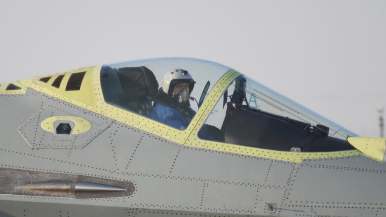 Улучшенное стекло для самолетов-невидимок создали в России