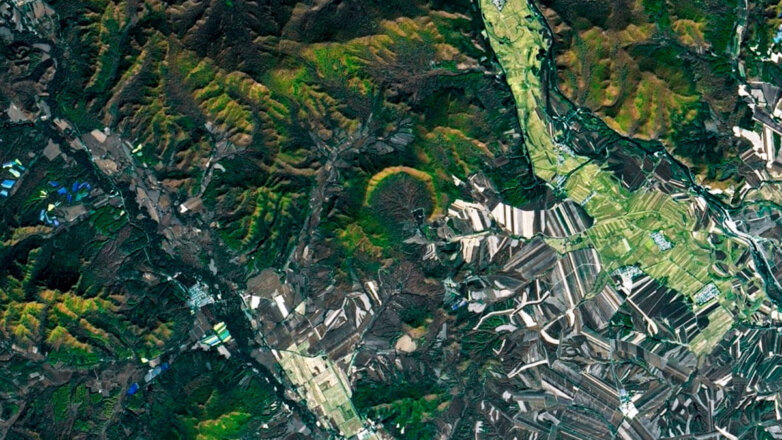 Ученые обнаружили в Китае крупнейший ударный кратер моложе 100 тысяч лет