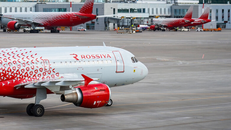 Авиакомпания "Россия" перевела все 125 самолетов в юрисдикцию РФ