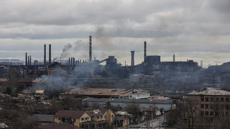 ВС России открыли гуманитарный коридор с "Азовстали" для сдавшихся бойцов Украины
