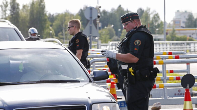 Финляндия закрыла КПП для грузовых перевозок на границе с Россией