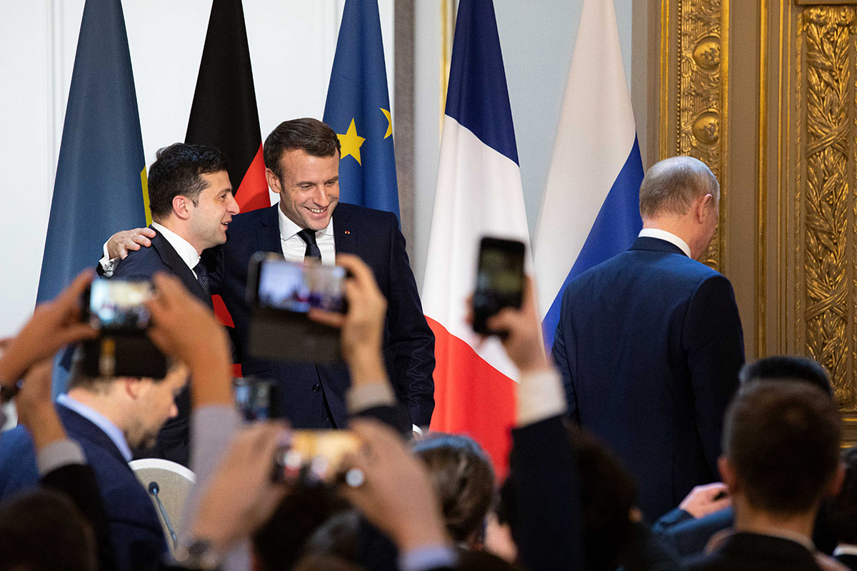 Владимир Зеленский, Эммануэль Макрон и Владимир Путин