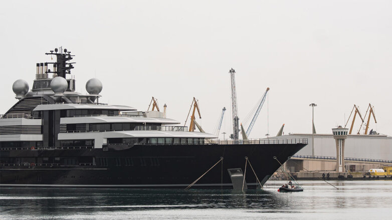 В России хотят ввести налоговую амнистию на ввоз яхт и самолетов