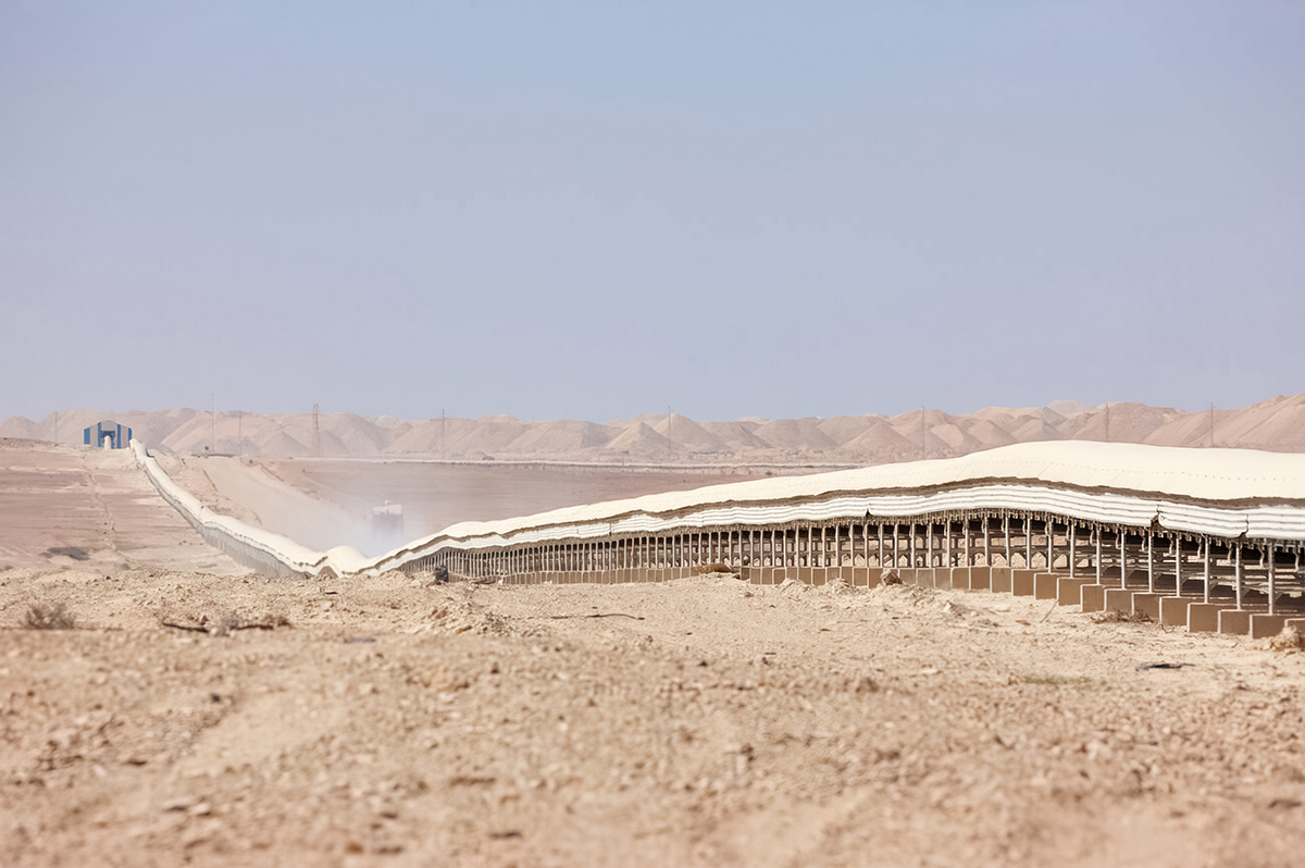 Ленточный транспортер в Западной Сахаре