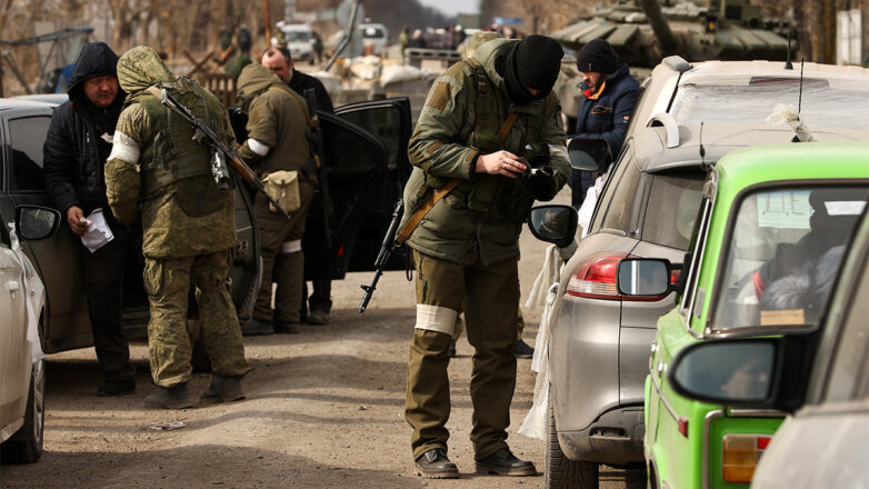 Россия откроет гуманитарные коридоры для выхода из опасных районов спецоперации