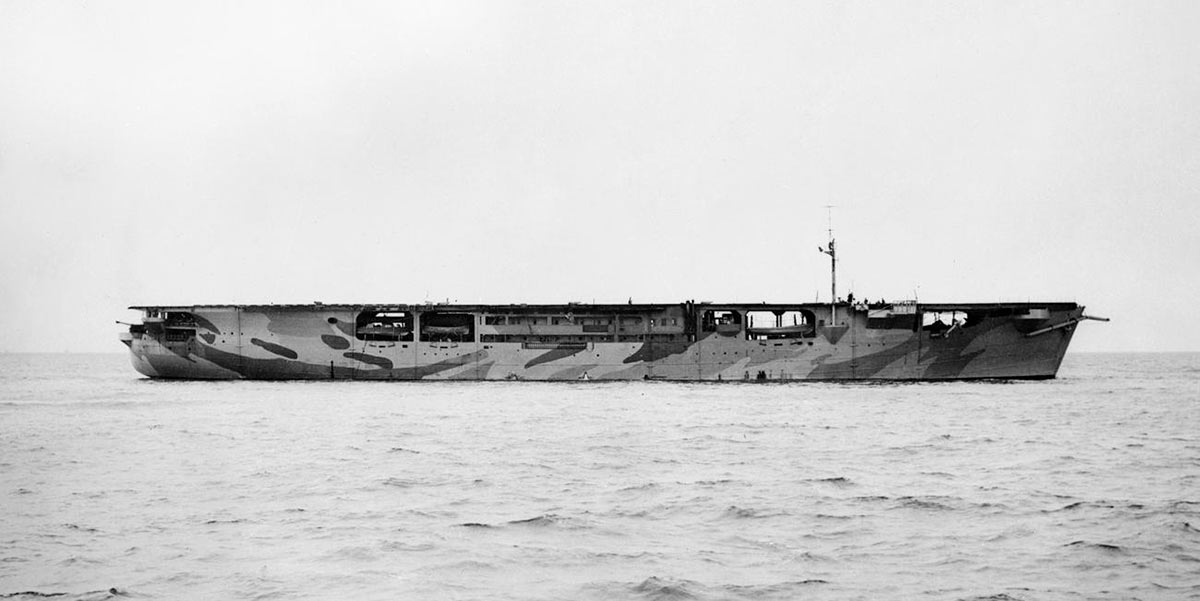 Британский авианосец "Одесити"