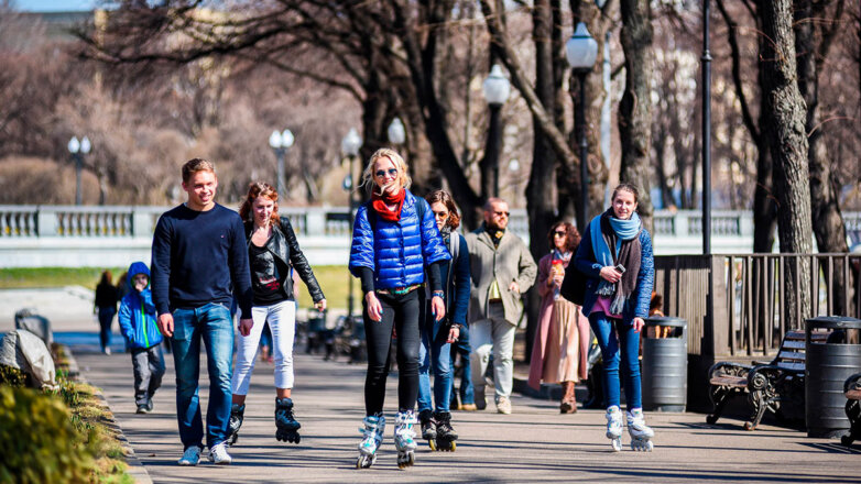 Переводы без комиссии, передача коллекторам долгов за ЖКУ, акцизы на алкоголь. Что изменится в жизни россиян с мая 2024 года