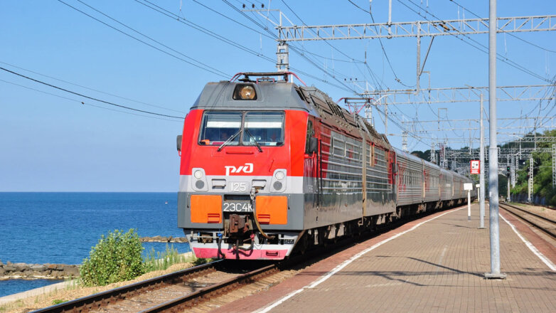 "Дочка" РЖД назначит сотни дополнительных поездов на юг России летом