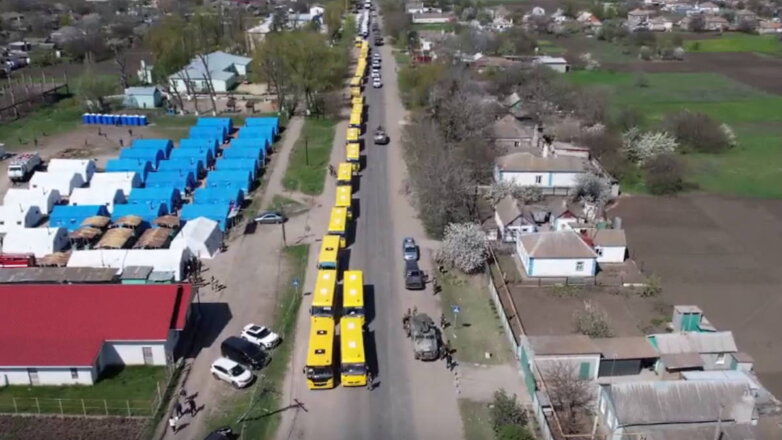 Еще более 200 человек эвакуированы из Мариуполя в пункт приема переселенцев