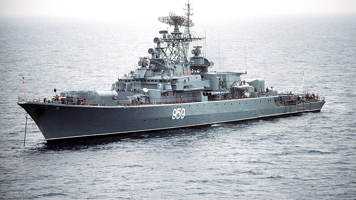 Сторожевой корабль Задорный в Средиземном море