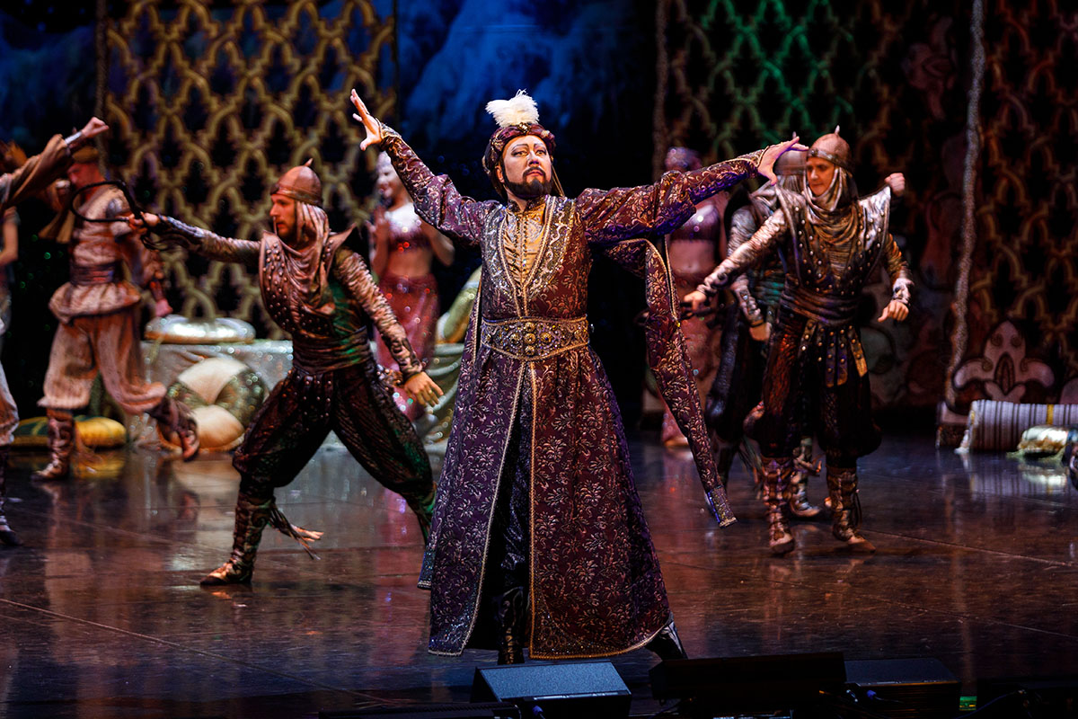 сцена из балета "Бахчисарайский фонтан"