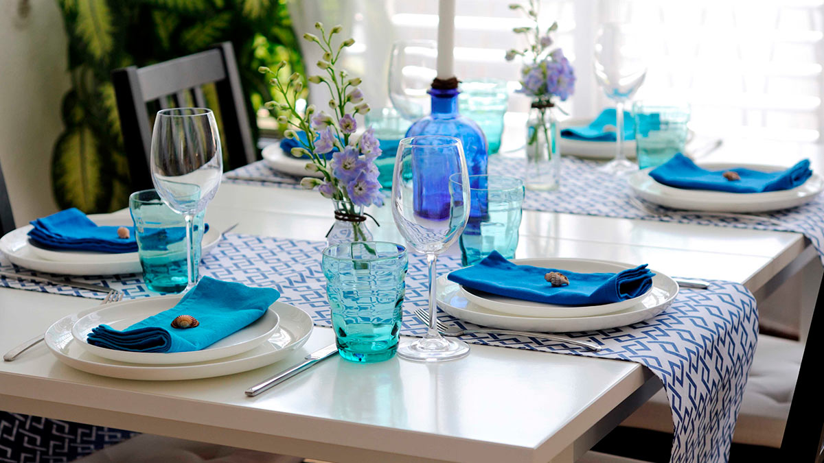 Цветная стеклянная посуда