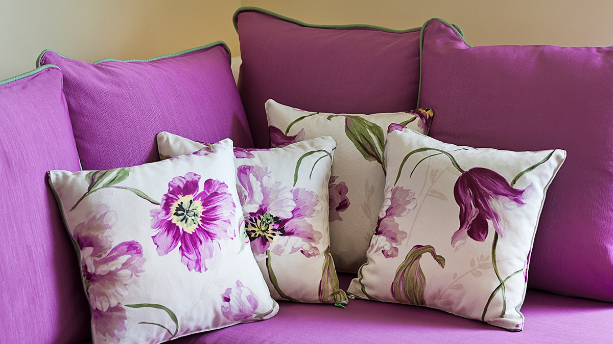 Декоративные подушки со сменными чехлами