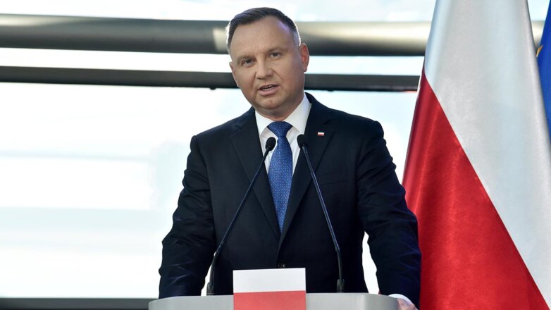 Дуда заявил о готовности Польши разместить у себя ядерное оружие