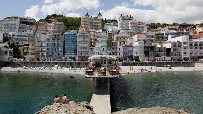 Место под солнцем: кто и зачем переезжает на российский юг