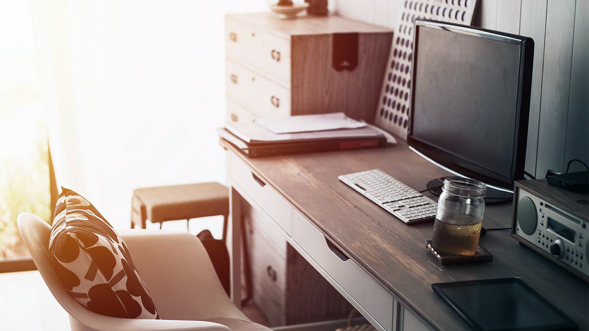Компьютерный стол