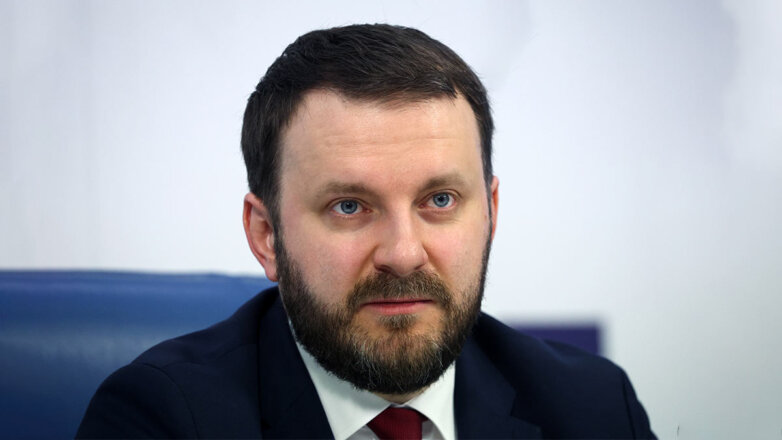 Орешкин призвал делать свое, а не копировать чужое в рамках импортозамещения