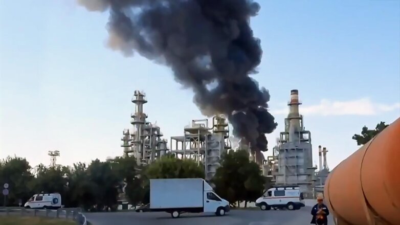 Ростовский губернатор заявил, что атаковавшие НПЗ дроны могли быть украинскими