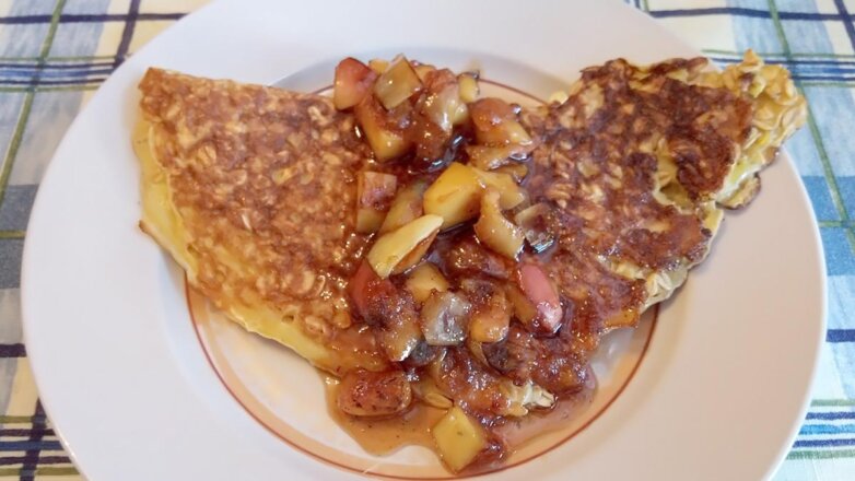 Овсяноблин с яблоком: рецепт ПП-завтрака и секрет приготовления