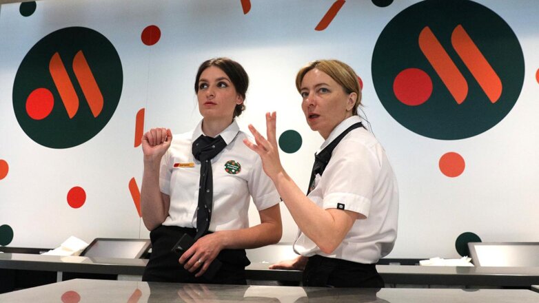 Бывший McDonald's в России официально стал называться "Вкусно и точка"