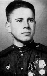 Александр Алиев