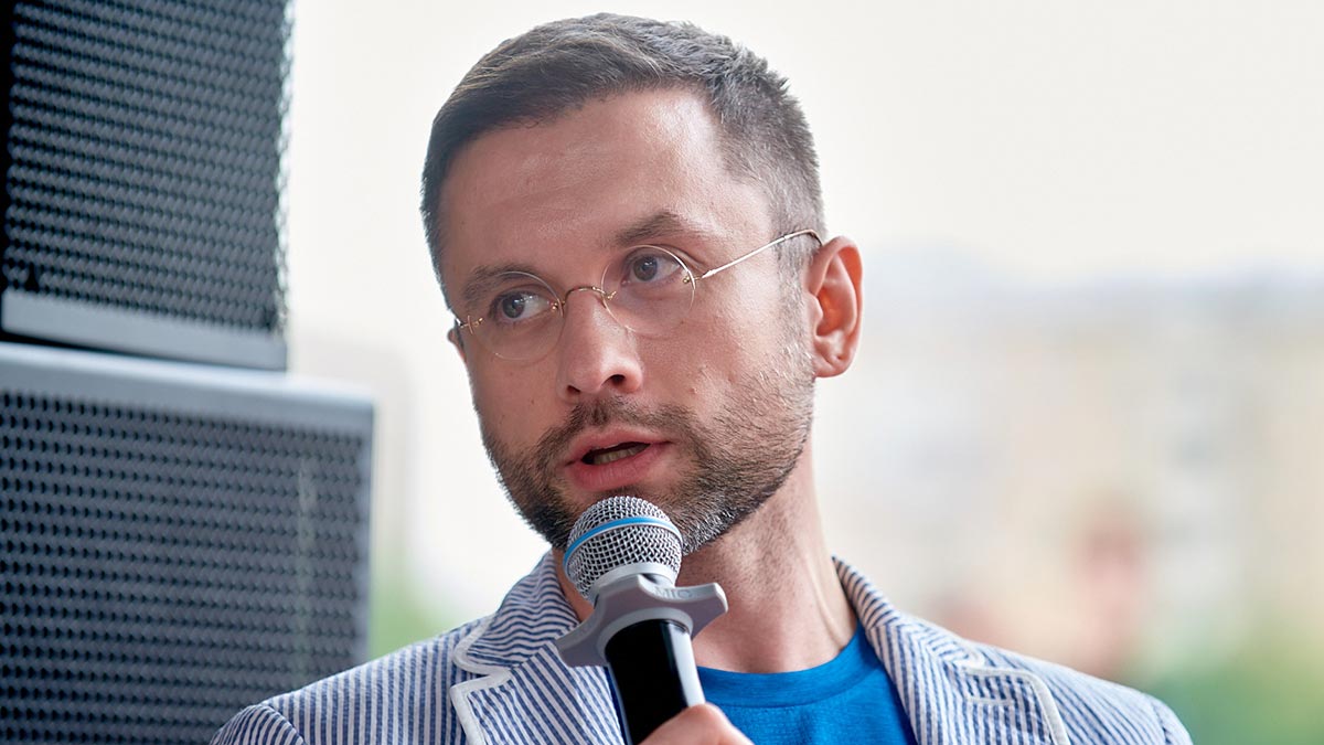 Развитие бэкстейдж-профессий как основа креативной экономики