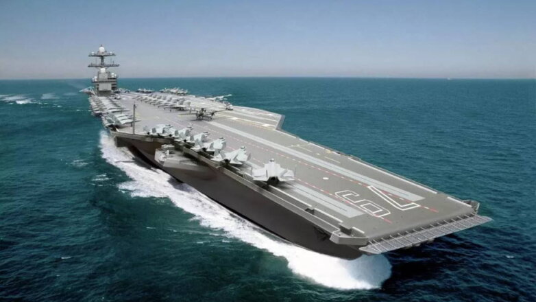 В центре Тюмени появился плакат ко Дню ВМФ России с изображением авианосца США