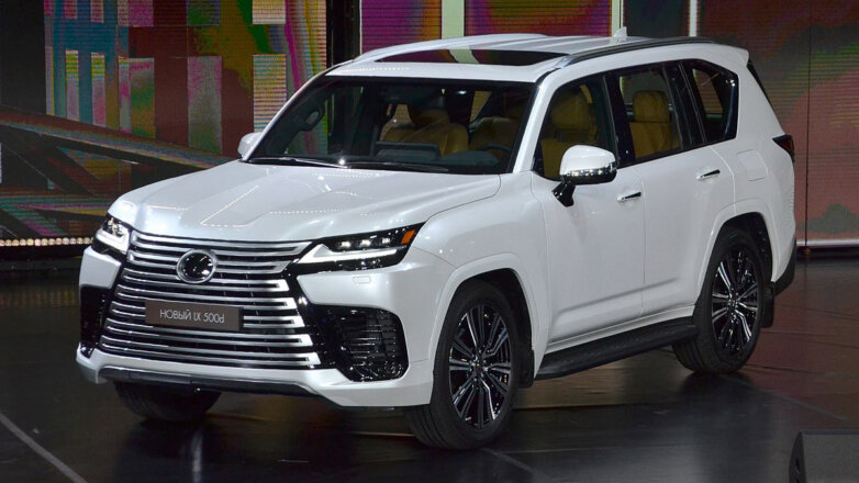 Toyota отзывает почти 4000 проданных в России Lexus из-за проблем с тормозной системой