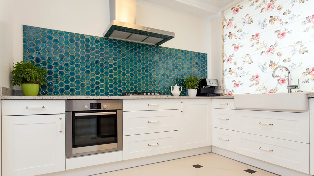 Необычный фартук на кухне