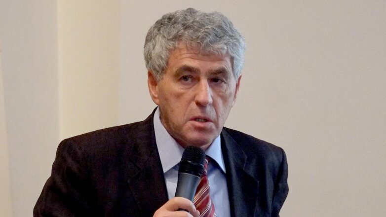 МВД объявило в розыск Леонида Гозмана